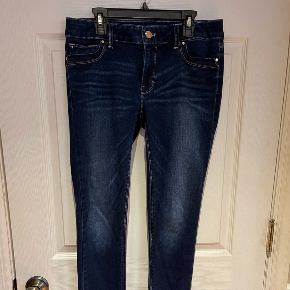 White House Black Market skinny jeans size 4